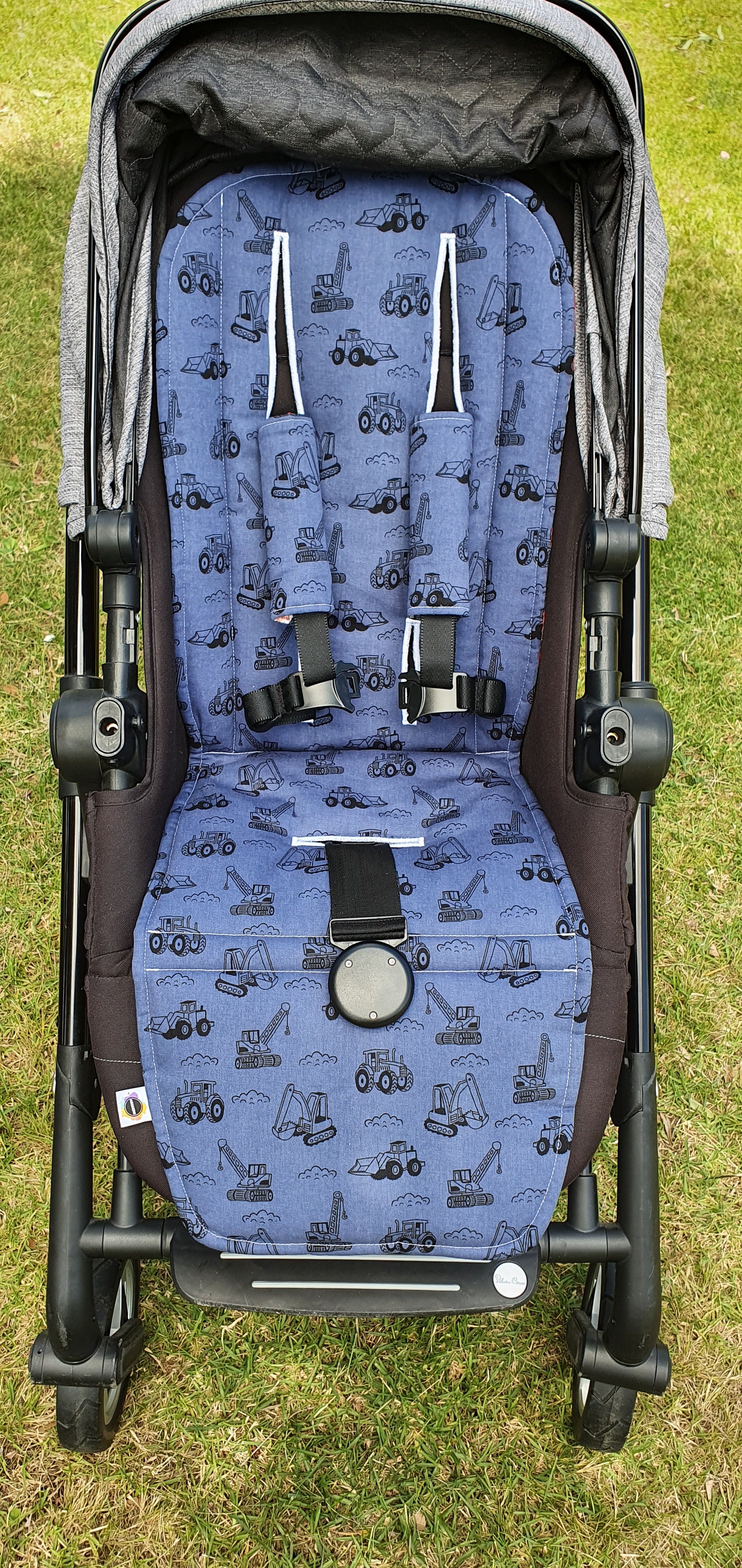 Universal Pram Liner with Dinosaurs and Trucks and Diggers